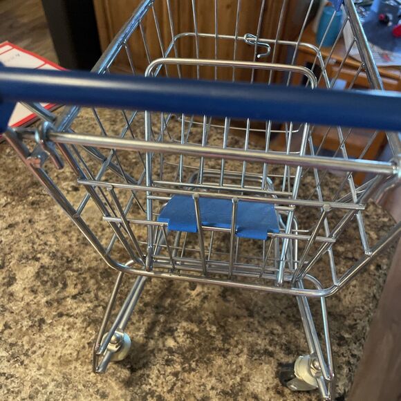 Heavy Duty Metal Miniature Shopping Cart play toy - Picture 4 of 13
